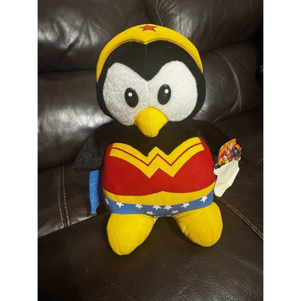 DC Comics Wonder Women Penguin Six Flags Plush Toy Stuffed Animal Superhero